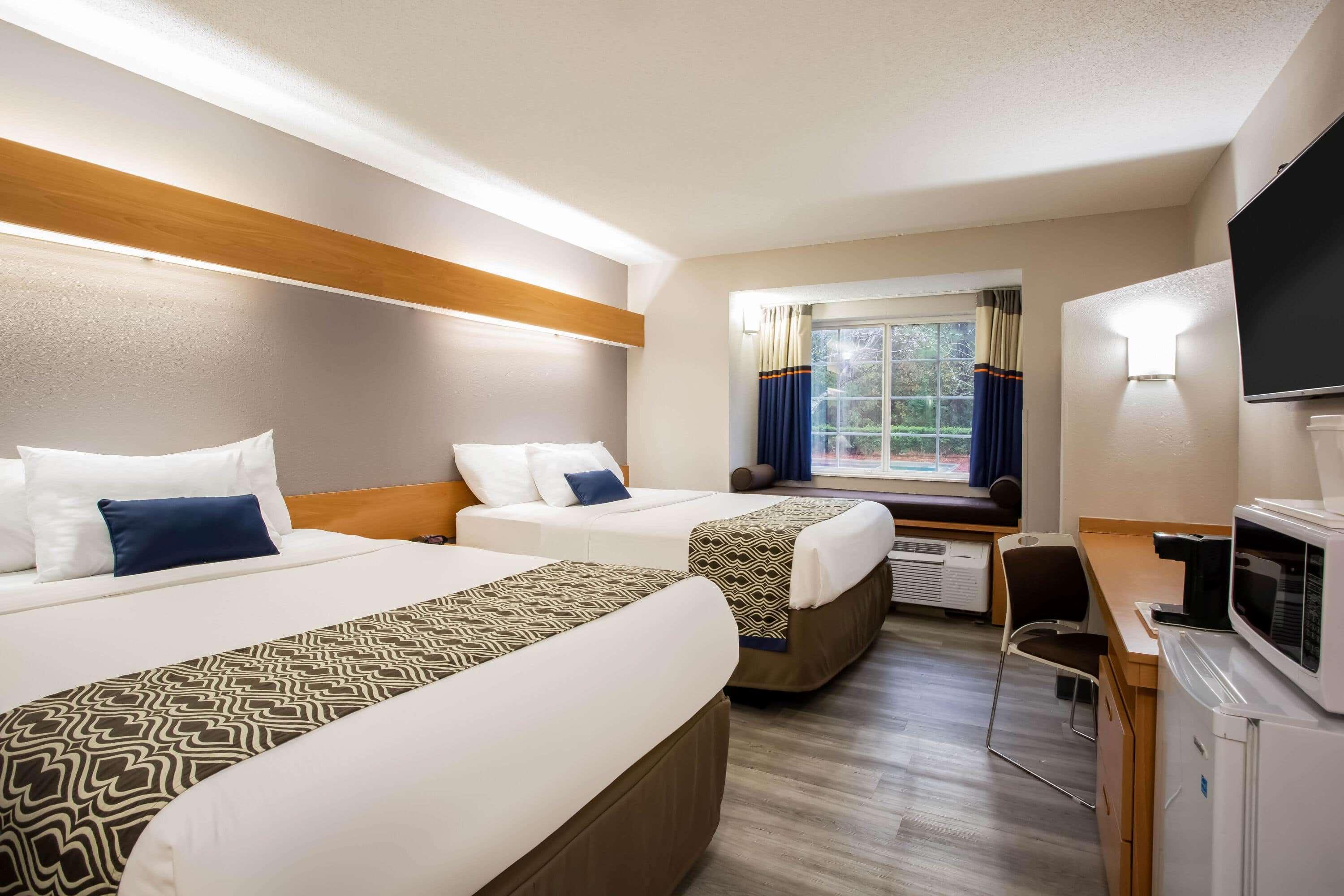 Microtel Inn & Suites By Wyndham Southern Pines Pinehurst Exterior foto